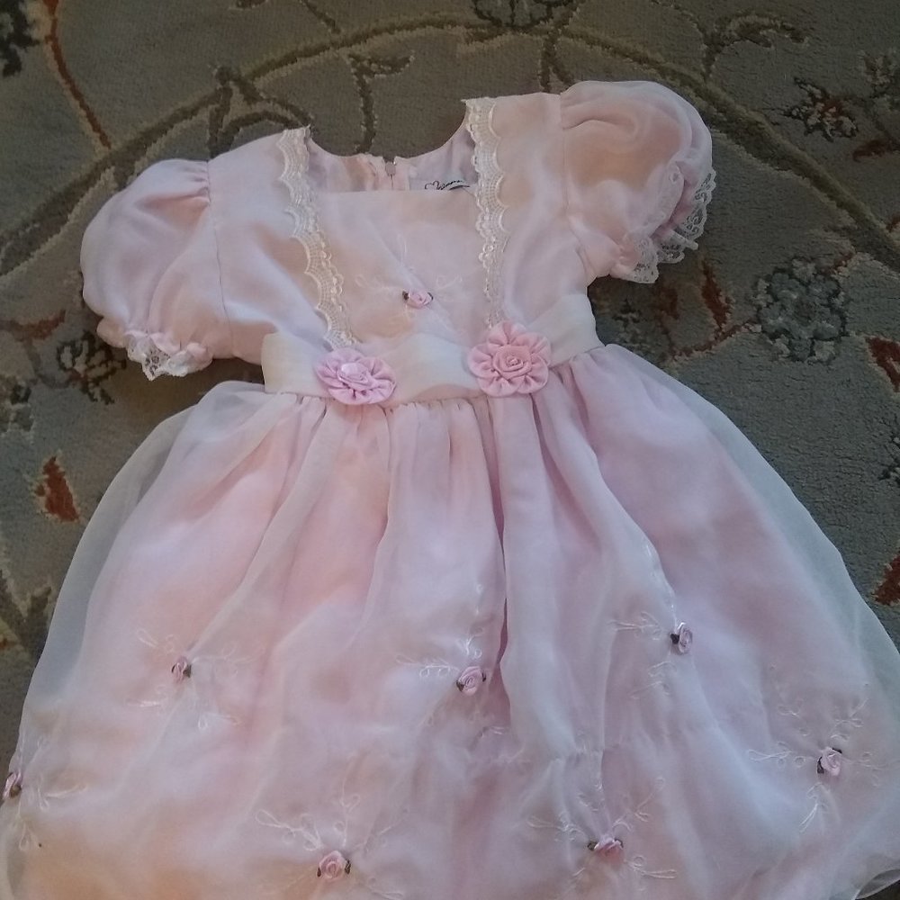 Expressions pink dress with lace size 6